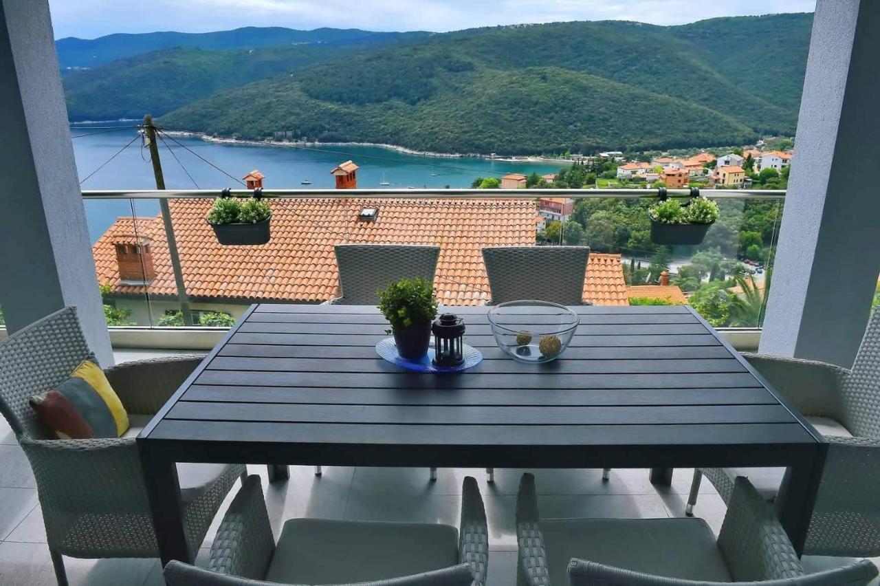 Apartment Vanilla II With Beautiful Seaview Rabac Kültér fotó